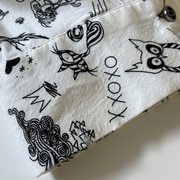 RW&CO Blouse Top White with black love motif print Size M - Picture 16 of 16